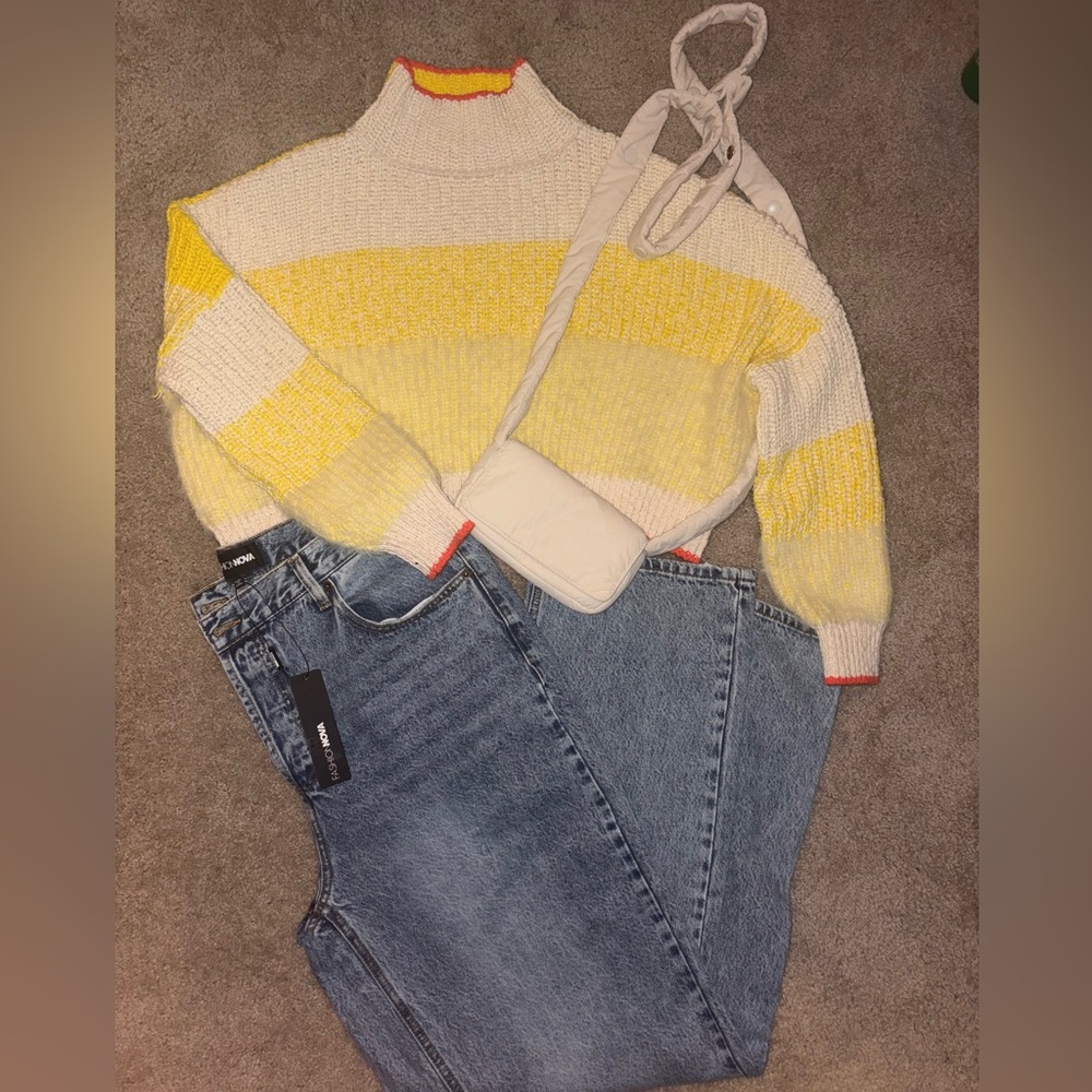 Free People Sweater, Size Small
